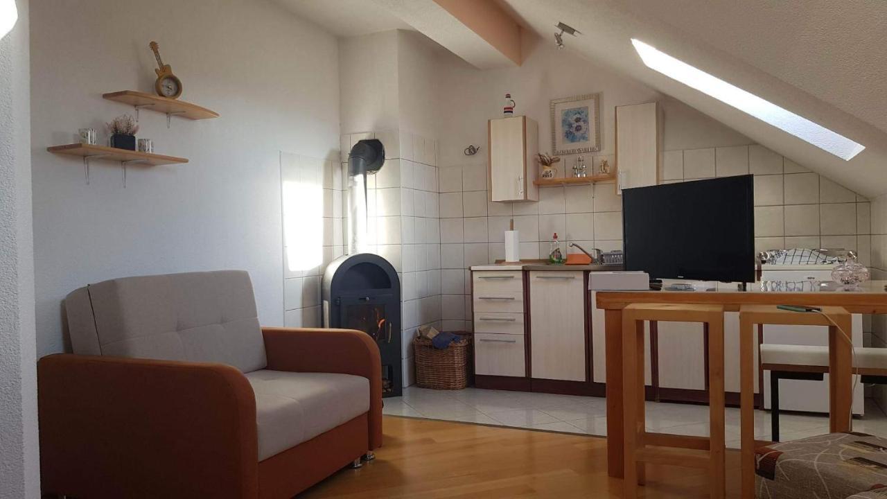 קופרס Apartmani Ivona מראה חיצוני תמונה