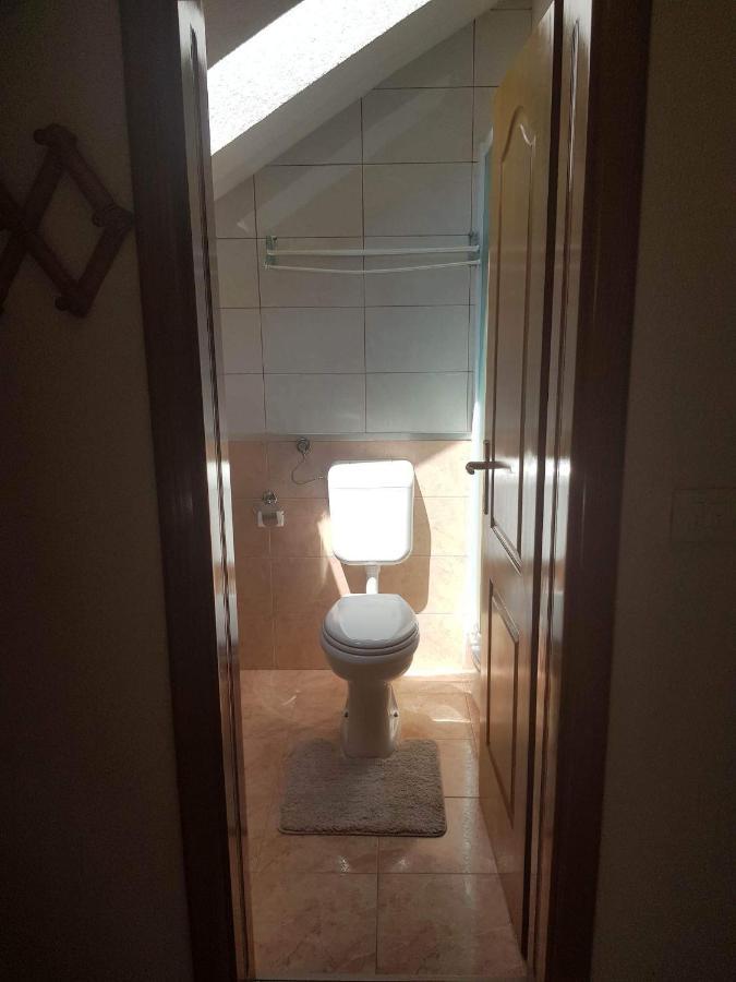 קופרס Apartmani Ivona מראה חיצוני תמונה