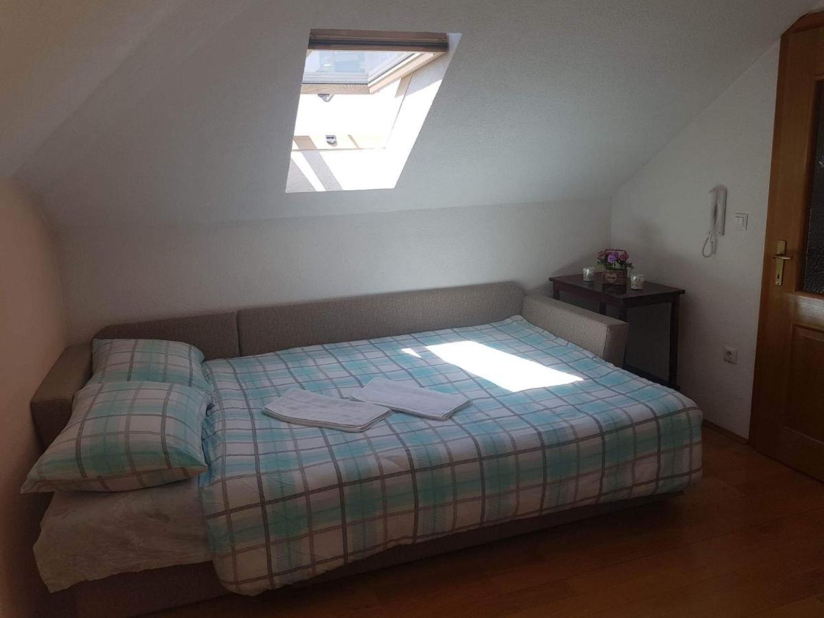קופרס Apartmani Ivona מראה חיצוני תמונה