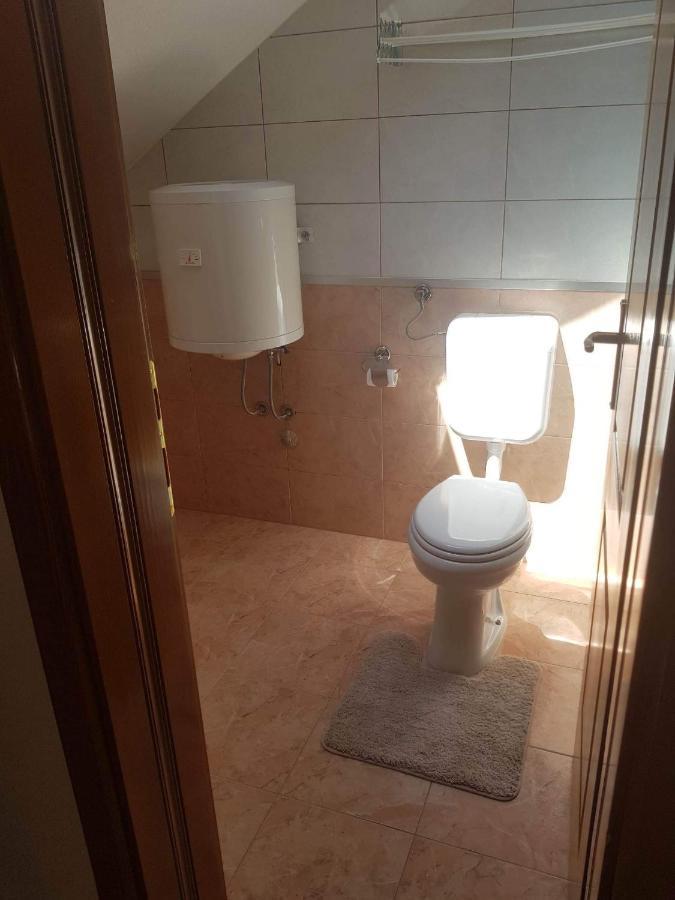 קופרס Apartmani Ivona מראה חיצוני תמונה