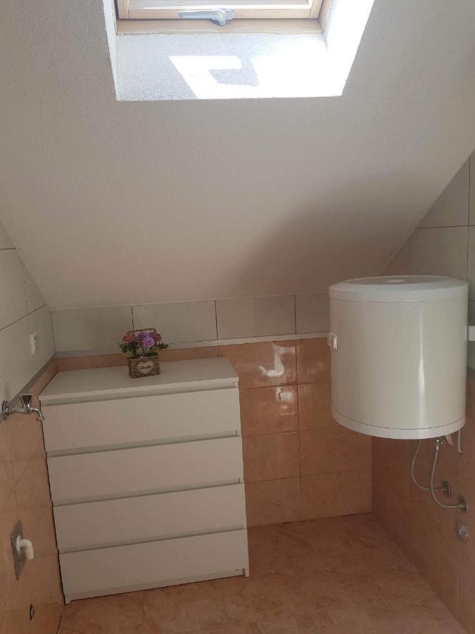 קופרס Apartmani Ivona מראה חיצוני תמונה